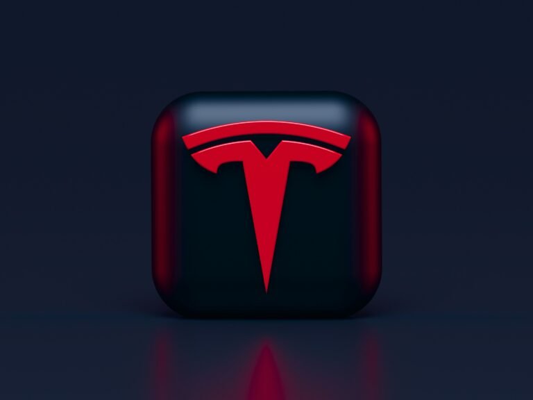 Grok 3 d’Elon Musk : vraiment meilleur que ChatGPT et Claude ? Notre test complet